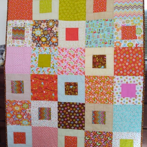 🎄🎁🎄Handmade Colorful Quilt: Birds, Flowers, Chevron Design - Picture 1 of 4
